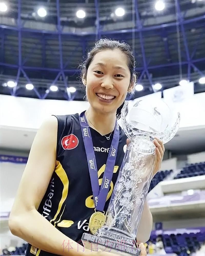 一夜4个消息！中国女排朱婷再获MVP，被曝将回国，或挖角庄宇珊