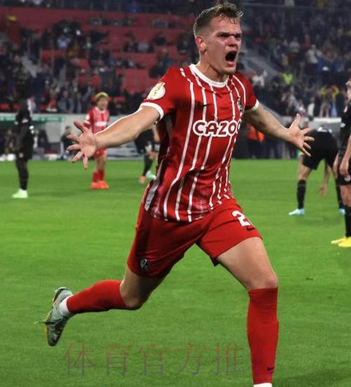 金特尔:本泽马是顶级射手 他保持了高水平很多年